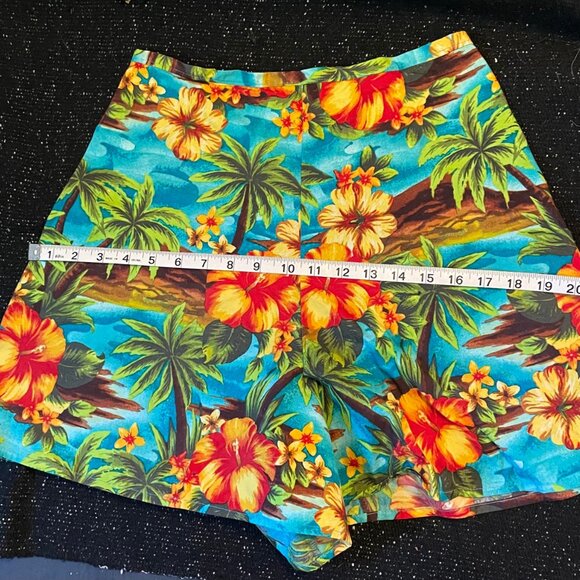 Tropical Floral play suit (tie-front top & shorts) - Picture 9 of 13